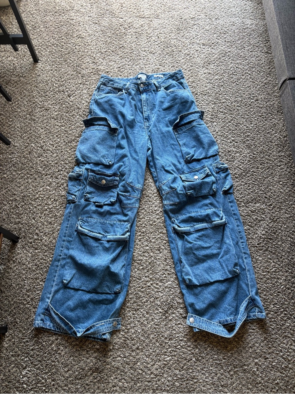 Relaxed Blue Women's Boyfriend Cargo Jeans with Multiple Pockets
